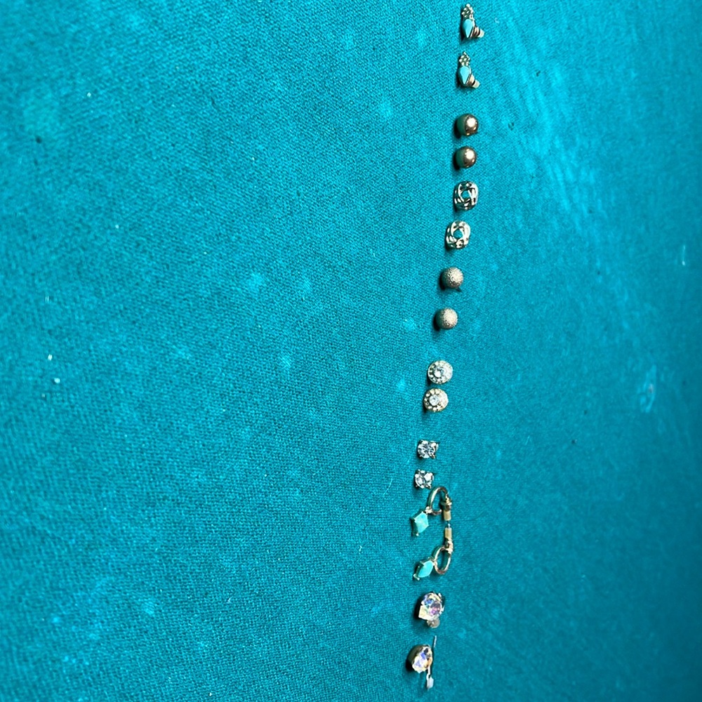Bundle of earrings